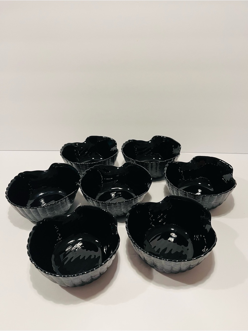 Vintage Arcoroc Coquillage Black Glass Sea Shell Set of 7 Serving Bowls